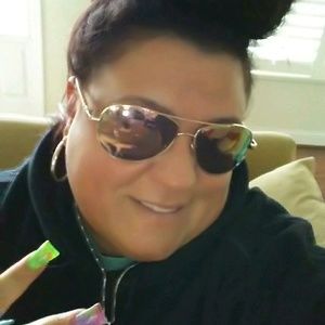 Meet your Posher, Shauna